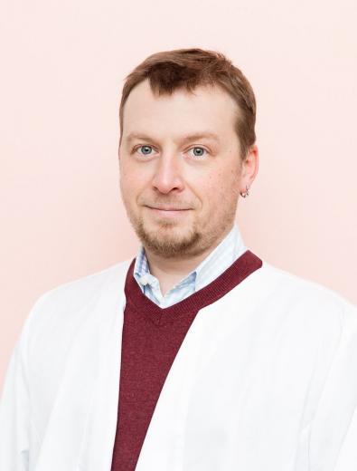 Кенис Юрий Маркович, врач ортопед